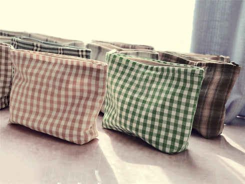 Khaki Gingham Cotton Makeup Bag: Cosmetic Travel Pouch with Zipper Closure and Bottom Organizer