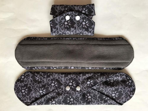 MUMBABY 5 (14 inch)) Pieces Charcoal Bamboo Mama Cloth/ Menstrual Pads/ Reusable Sanitary Pads (Black lace, Overnight