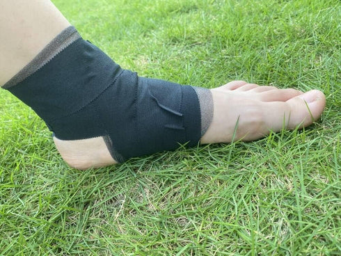 Tape,5 Pack ADMITRY Athletic Black Sports Tape,Strong Stick No Sticky Residue for Hockey Climbing Sports Medical