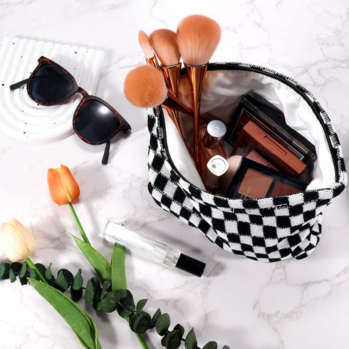 Checkered Makeup Bag for Women Large Capacity Black Travel Cosmetic Bag Set Makeup Pouch for Purse Zipper Toiletry Organizer Cute Y2K Aesthetic Trendy Adults Makeup Brushes Storage Bag