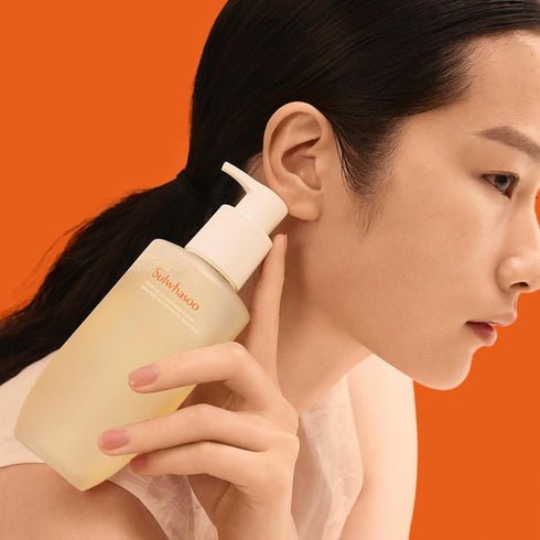 Sulwhasoo Gentle Cleansing Foam - Korean Face Wash for All Skin Types, Hydrating Cleanser, Removes Dirt & Impurities