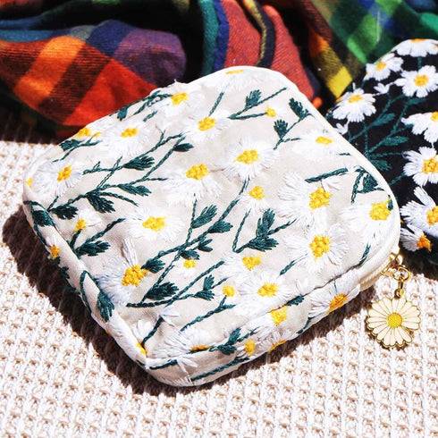 UUYYEO Daisy Sanitary Napkin Storage Bag Pouch Flower Period Bag Embroidery Menstrual Cup Pouches Menstrual Pad Bags
