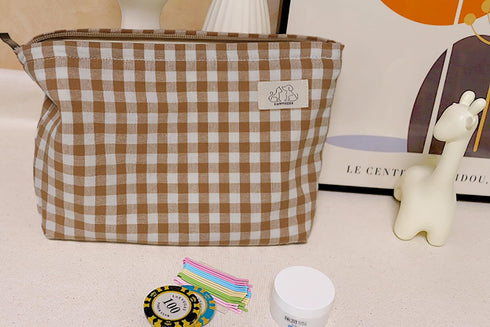 Khaki Gingham Cotton Makeup Bag: Cosmetic Travel Pouch with Zipper Closure and Bottom Organizer