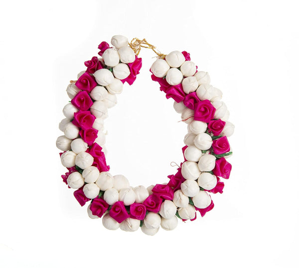 Indian Traditional Style Hair Accessories that Look Like Natural Flowers