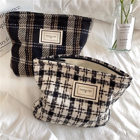 Travel Checkered Makeup Bag, Corduroy Cosmetic Zipper Pouch for Women, Cute Gift (Houndstooth)