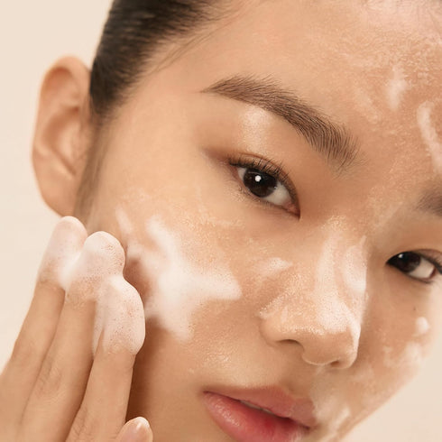 Sulwhasoo Gentle Cleansing Foam - Korean Face Wash for All Skin Types, Hydrating Cleanser, Removes Dirt & Impurities