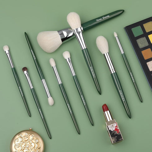 Natural Goat Hair Makeup Brushes Set, 9 Piece Face and Eye Brush Set for Travel Makeup