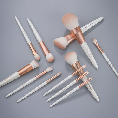 Makeup Brushes Set, EVRCHGIEA 12pcs Premium Brushes for Eye Shadow, Eyebrows, Foundation, White Travel Makeup Set