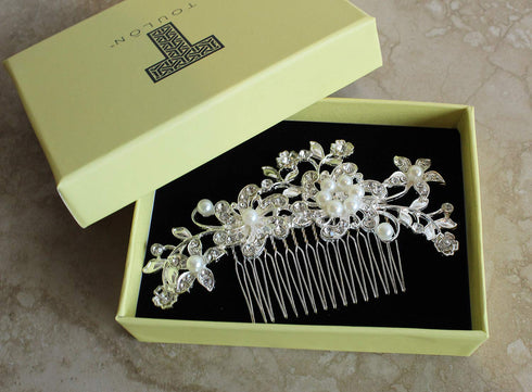 Wedding Hair Comb for Bride & Maid of Honor Gift, Silver Rhinestone & Pearl Hair Accessories for Women
