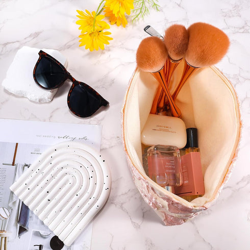 Flower Makeup Bag Travel Large Floral Cosmetic Bags for Women Cute Makeup Pouch Zipper Cosmetic Pouch for Purse Embossed Pink Aesthetic Makeup Organizer Bag Portable Toiletry Bag