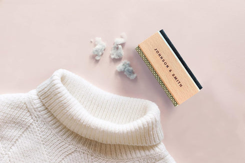 Johnson & Smith Sweater Comb, Double Sided Lint Scraper and Cashmere Pill Remover Brush with Pouch