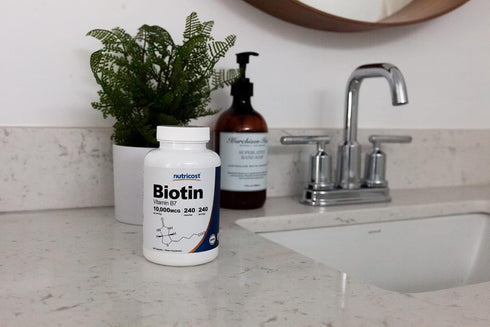 Nutricost Biotin (Vitamin B7) 10,000mcg (10mg) Supplement, 240 Vegetarian Capsules, Gluten Free, Quick Release