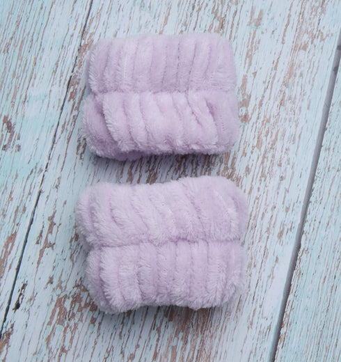 Sowaka 2 Pcs Wrist Spa Washband, Microfiber Soft Tower Wrist Scrunchies for Women Girls, Prevent Liquid Spilling