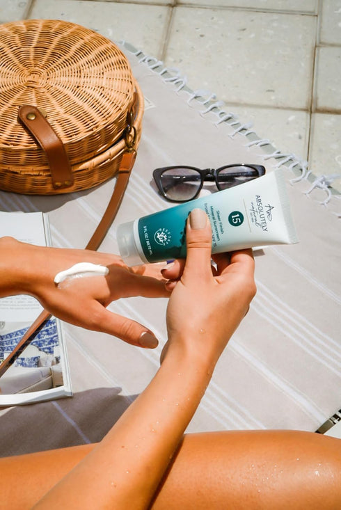 SPF 15 Mineral Sunscreen, Broad Spectrum Water Resistant Moisturizer Lotion for Body & Face, 3 Oz