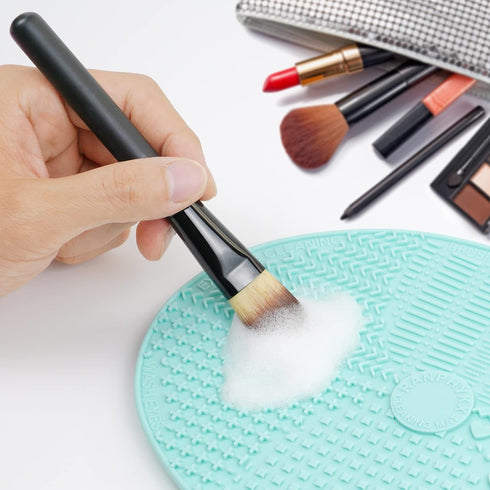 Makeup Brush Cleaner Mat, Silicone Brush Cleaning Pad with Suction Cup for Makeup Brush Cleaning