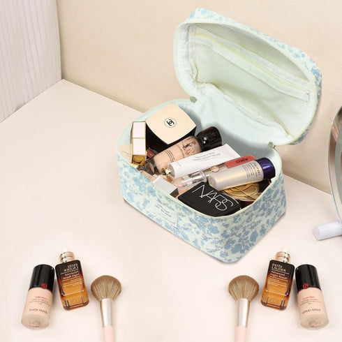 Large Cute Makeup Bag, Floral Coquette Aesthetic Cosmetic Bag for Women Girls Travel Organizer