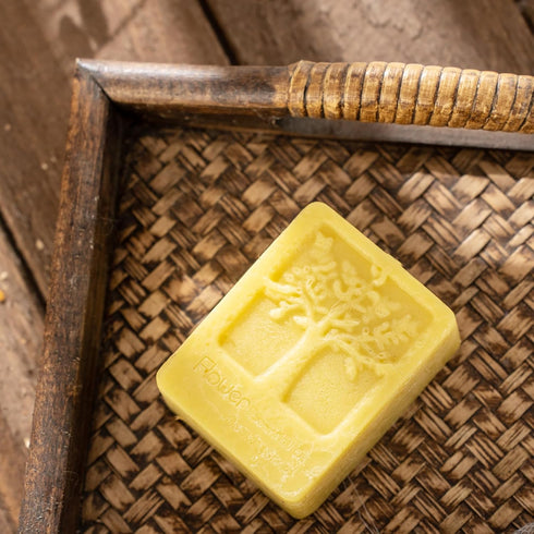 Makto Handmade Soap Bar with Rose Petals, Aloe Vera, Vitamin E for Oily and Sensitive Skin, Natural Skincare