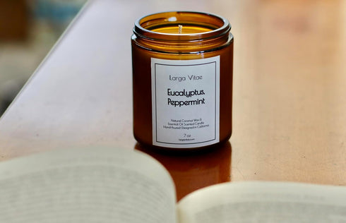 Larga Vitae Organic Coconut Wax Aromatherapy Candle | Eucalyptus & Peppermint | Non-Toxic, Pet Safe, Allergy Friendly |