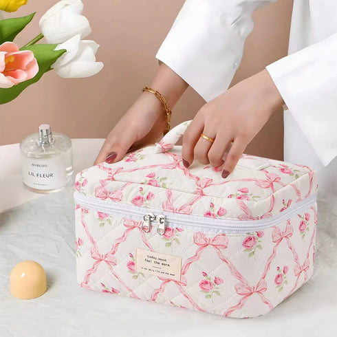 Large Travel Quilted Makeup Bag, Cute Bow Cotton Cosmetic Bag, Fashionable Aesthetic Toiletry Bag