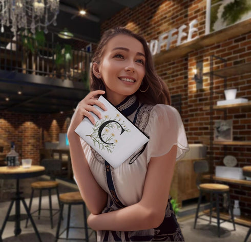 Initial Letter Makeup Bag for Women, A-Z Personalized Travel Cosmetic Bag, Initial Cosmetic Bag Gifts (White C)