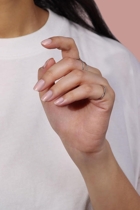 LONDONTOWN kur Illuminating Nail Concealer, Vegan Sheer Nail Polish for Brightening Care