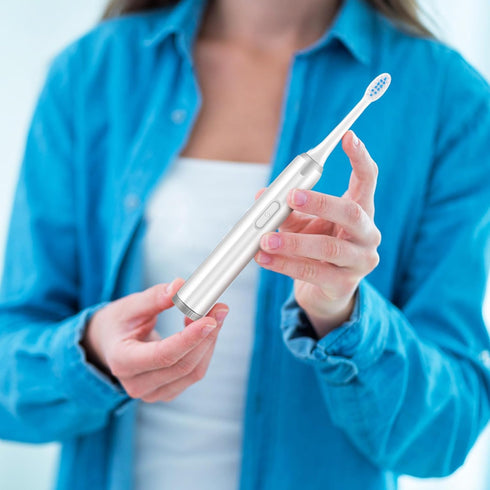 Portable Non-Rechargeable Sonic Toothbrush with Soft Brush Heads for Effective Oral Care