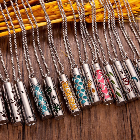 Ucubwfu 12 pcs Essential Oil Necklace, Alloy Aromatherapy Diffuser Necklace, Aromatherapy Pendant