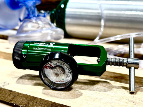 Lightning X Products O2 Mini Oxygen Regulator, CGA-870 Gauge, Flow Rate 0-15lpm with Wrench