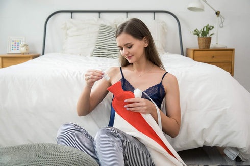 Peterpan Long Rubber Hot Water Bottle with Cover, BPA & Phthalates Free, Holds 90 Fl Oz, White
