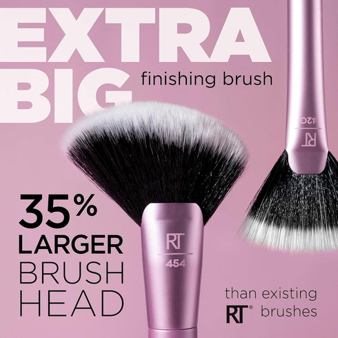Real Techniques Extra Big Finishing Brush - Large Makeup Brush for Powder, Bronzer, Highlight, & Contour