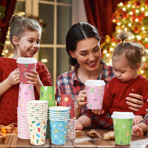 Pascliyna 100 Set 12oz, 5 Christmas Coffee Paper Cups with Lids Bulk Disposable Colorful Party Cups, Styles Xmas