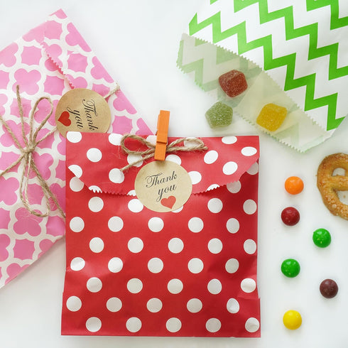 KEYYOOMY 100 Pcs Black Candy Buffet Bags, Small Polka Dot Paper Treat Bags for Wedding & Birthday Party (5 x 7 inch)