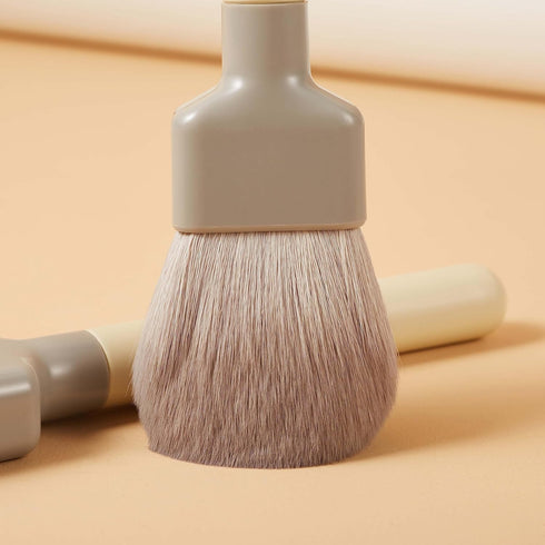 Unique Professional Painter Makeup Brush Set, COSHINE 7pcs Soft Synthetic Wood Handle Cosmetic Brushes Kit