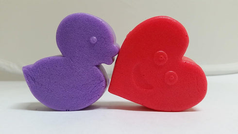 Spongefuls 3-COUNT Gentle Baby Wash-Filled Sponge, (Calming Lavender)