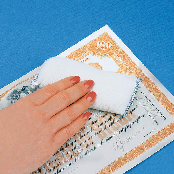 Lineco 2x4.75 Document Cleaning Pads with Grit-Free Powder for Soft Absorption and Cleaning