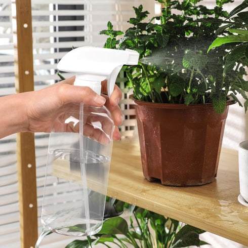UUJOLY 17 oz Plastic Spray Bottle, Clear Refillable Container for Water, Essential Oils, 2 Pack