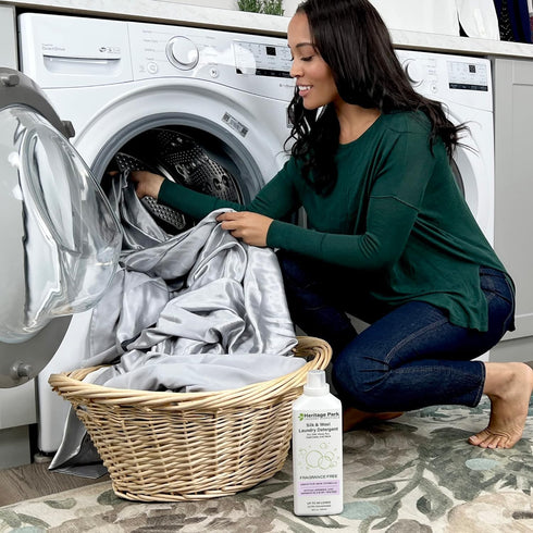 Heritage Park Hypoallergenic Silk & Wool Laundry Detergent, Fragrance Free, pH-Neutral, 32 fl oz, 64 Loads