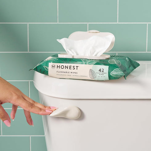 The Honest Company Plant-Based Flushable Wipes, 99% Water, Hypoallergenic, Fragrance Free, 126 Count