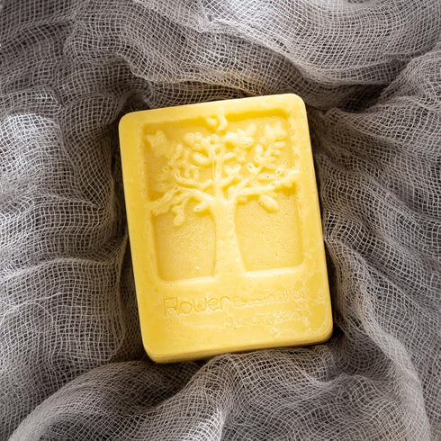 Makto Handmade Soap Bar with Rose Petals, Aloe Vera, Vitamin E for Oily and Sensitive Skin, Natural Skincare