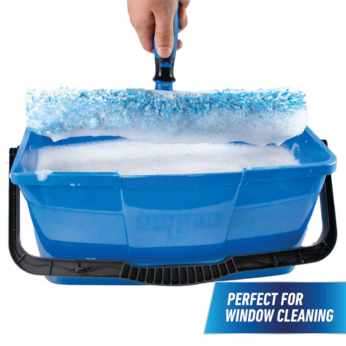Unger Professional 3 Gallon Bucket, Compact Cleaning Bucket with Comfort-Grip Handle and 2 Pour Spouts