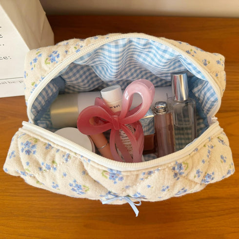 Cotton Quilted Makeup Bag Coquette Accessories - Cute Floral Cosmetic Pouch Travel Makeup Bag for Women (Blue floral)