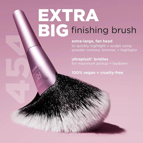 Real Techniques Extra Big Finishing Brush - Large Makeup Brush for Powder, Bronzer, Highlight, & Contour