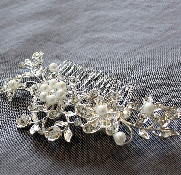 Wedding Hair Comb for Bride & Maid of Honor Gift, Silver Rhinestone & Pearl Hair Accessories for Women