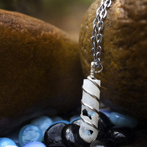 Lunar Pendant Necklace with Rainbow Moonstone - Embrace Balance, Inner Light, and Creativity