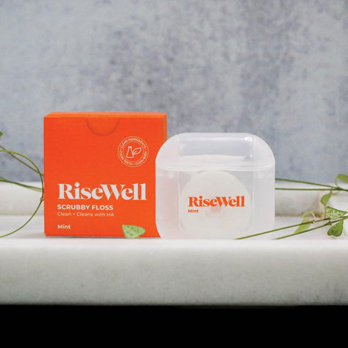 RiseWell Scrubby Floss - Natural PFAS Free, Dentist Designed Xylitol Floss, Mint, 30 Yards