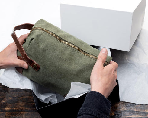Vetelli Vintage Canvas Toiletry Bags, Waterproof Dopp Kits for Travel (Marco, Green)