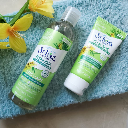St. Ives 3-in-1 Clear Skin Lotion - SPF 25 Face Moisturizer for Acne Prone, Oily, or Combo Skin, 3 Fl Oz