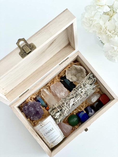 Set Healing Crystals Kit - Chakra Stones Crystal Starter | Sage Smudge Kit and Relaxation Candle | Protection +
