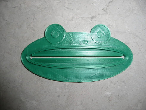 YNGLLC PR109-GRN Frog Design Toothpaste Tube Squeezer OR Cosmetic Dispenser Made in USA