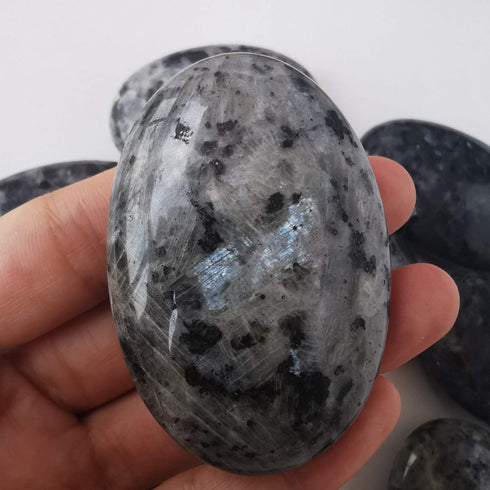 Black Labradorite Polished Stones, Synthesis Oval Healing Palm Pocket Stone Indoor Fountain Stones Massage Energy Crystal